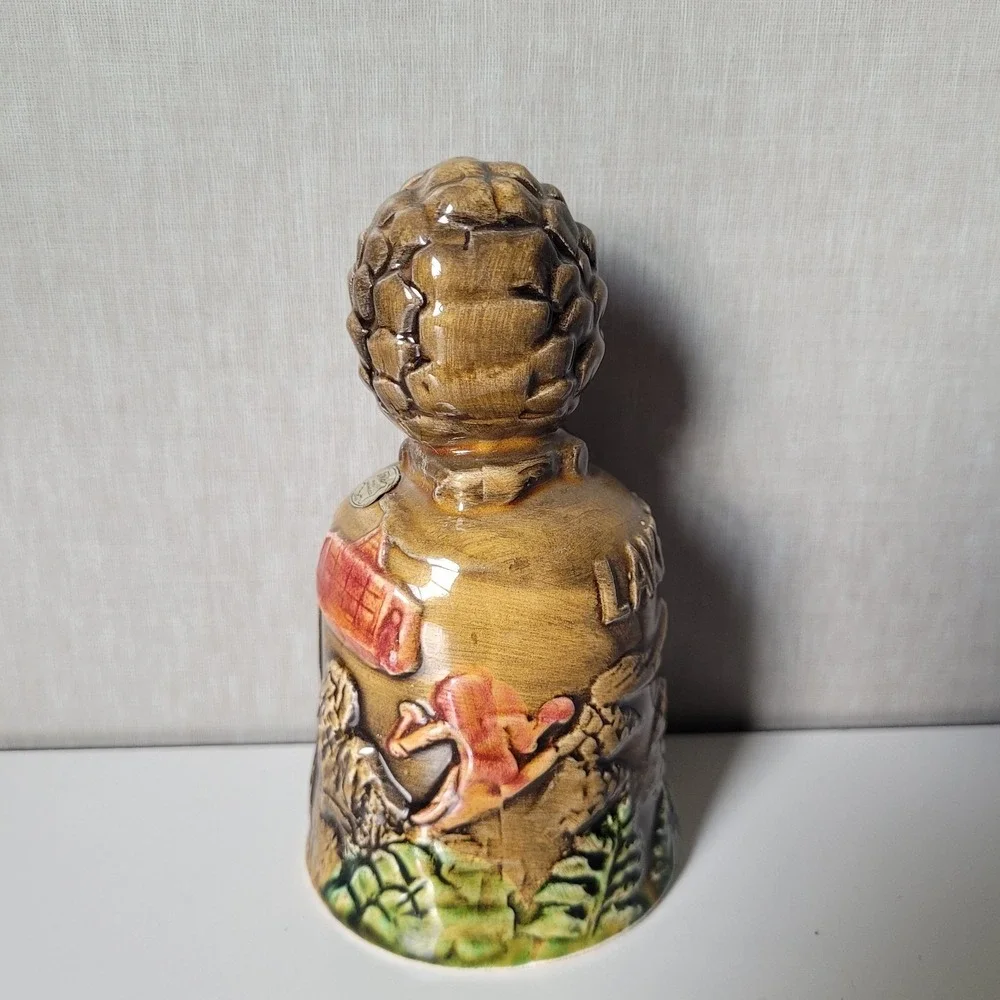 Vintage SNCO Japan Lake Tahoe Ceramic Souvenir Bell Pinecone Handle Squirrel